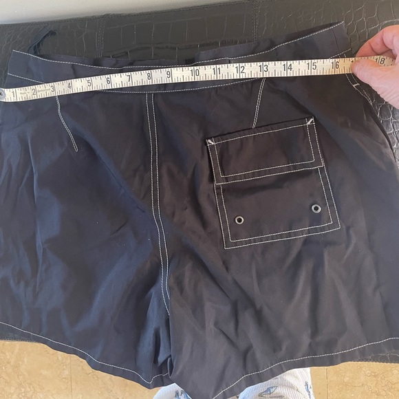 VINTAGE GUCCI SWIM/ ATHLETIC SHORTS💝HP - Picture 5 of 13